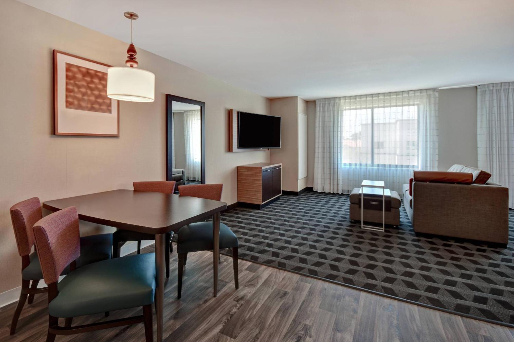 Towneplace Suites Las Vegas Airport South Экстерьер фото